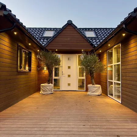 Luxury Nature Retreat Villa *